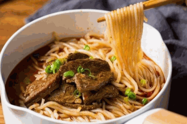 霸王帶皮牛肉粉加盟