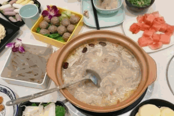 勝冠骨味坊加盟