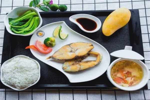 阿姨管飯加盟