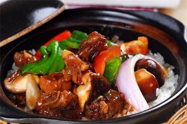 小饞嘴煲仔飯加盟
