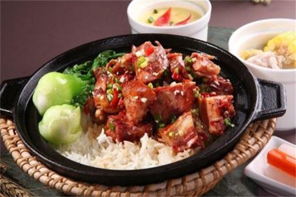 小饞嘴煲仔飯加盟