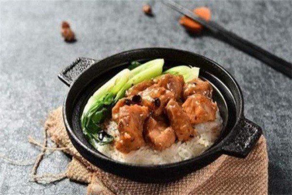 聞記煲仔飯加盟