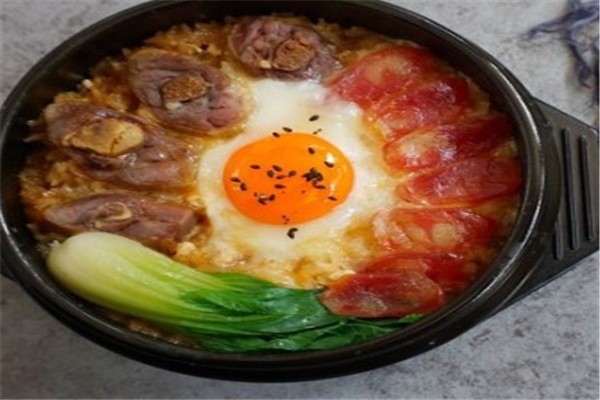 來(lái)怡份煲仔飯加盟