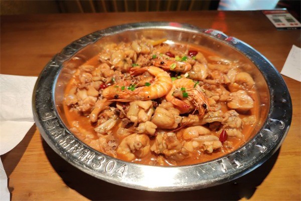 貳零壹柒肉蟹煲