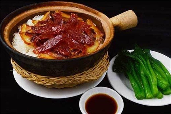 扛崗香功夫煲仔飯加盟