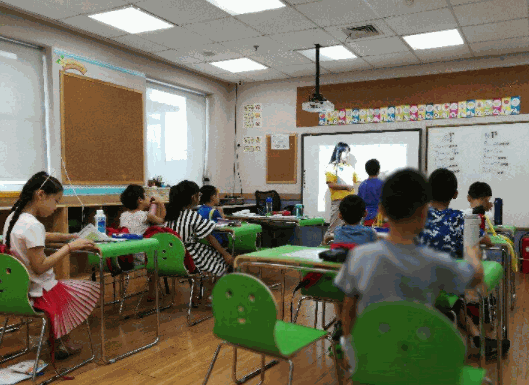 亞運村毆達英語