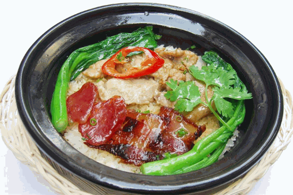 小滋味川式煲仔飯加盟