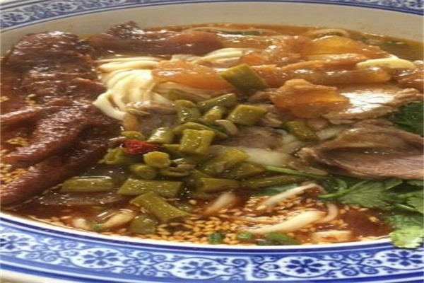 牛三怪手打面