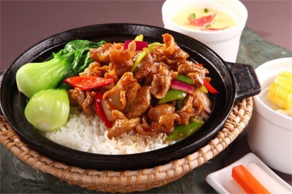 品湘苑煲仔飯加盟