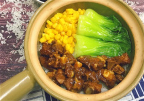 雀記廣式煲仔飯加盟
