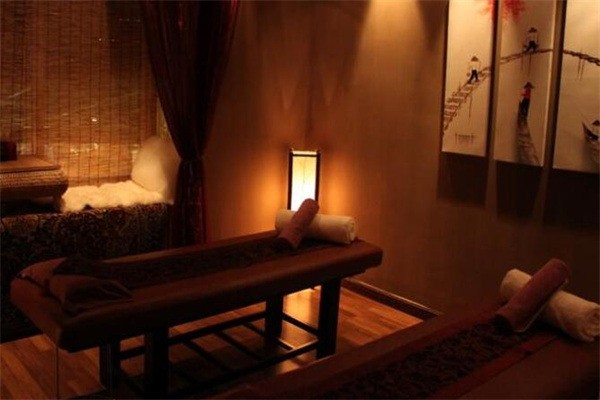 遠(yuǎn)紅一家養(yǎng)生館