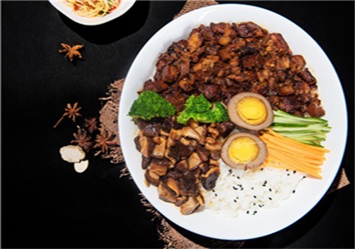 旦寶中華鹵肉飯加盟