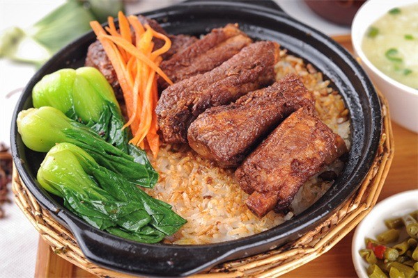 楊記煲仔飯加盟