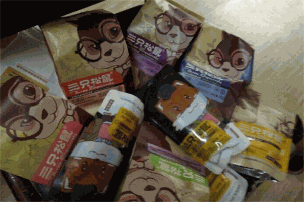 大嘴小嘴休閑零食加盟