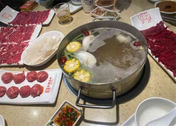 山泉牛肉火鍋