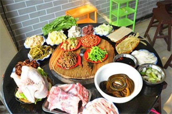 趙記農(nóng)家大鍋臺(tái)加盟