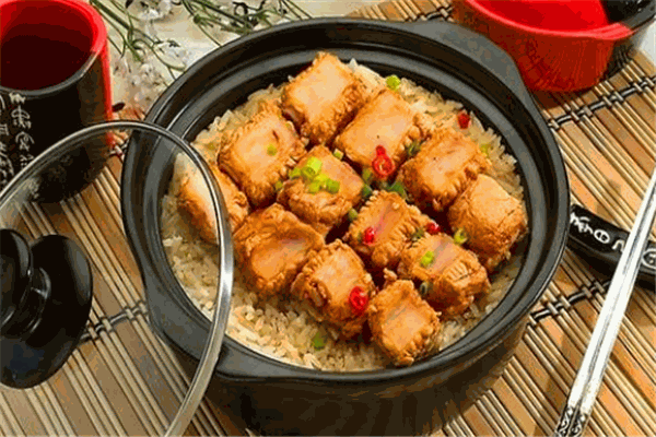 樂記香飄飄煲仔飯加盟