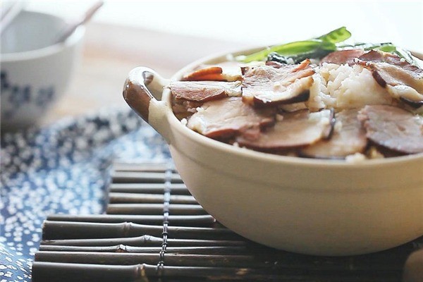 煒小煲煲仔飯加盟