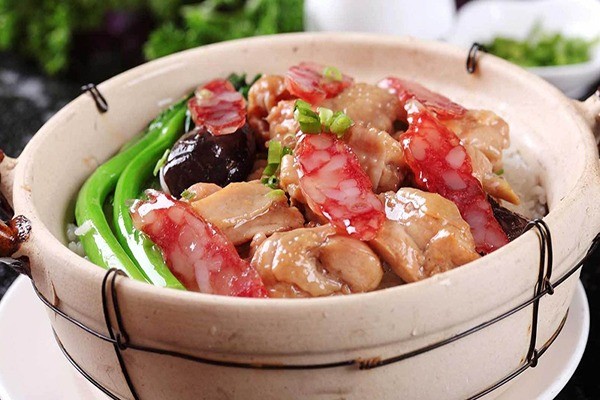 粵味皇煲仔飯加盟