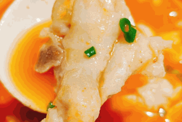 魚見(jiàn)花椒酸菜魚