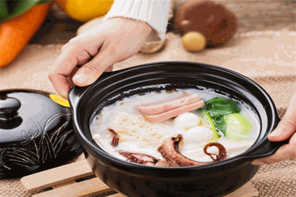 獨一味煲仔飯加盟