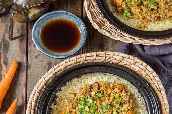 兩味傳統(tǒng)明火煲仔飯加盟