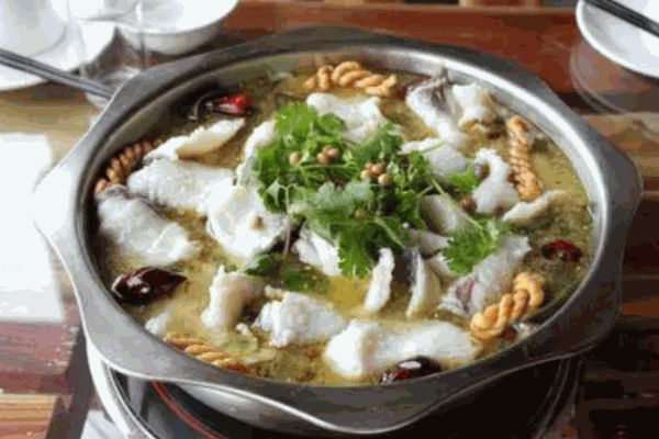魚官酸菜魚火鍋