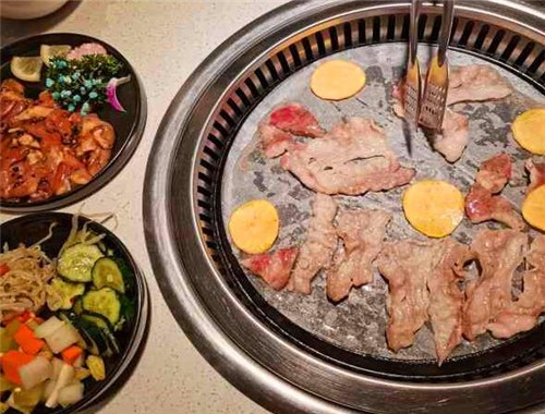 李家村烤肉店