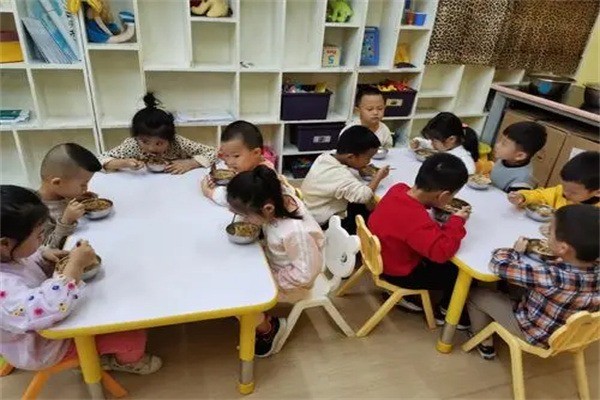 艾法薇爾幼兒園