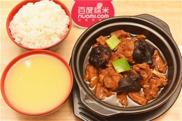 德味圓黃燜雞米飯加盟