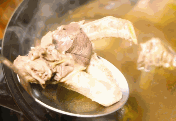 永強(qiáng)乳鴿火鍋煲