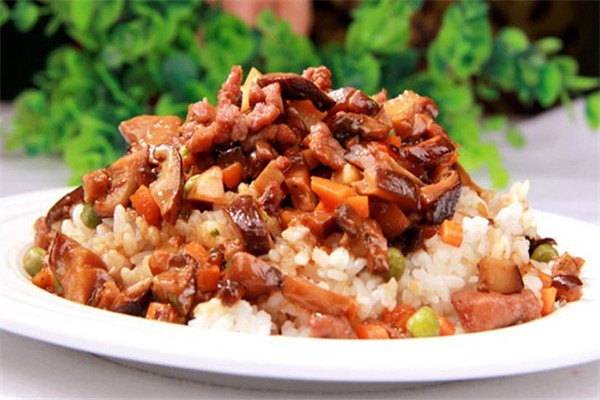 華姐干鍋煎肉飯加盟