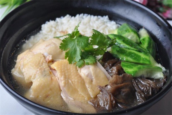 貝嫂老母雞湯泡飯加盟
