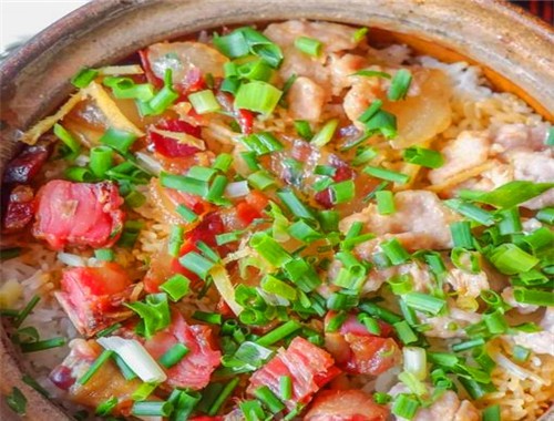 佳遇胭脂煲仔飯