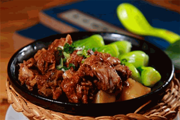 夏家煲仔飯加盟
