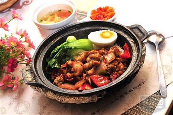 曉食煲仔飯加盟