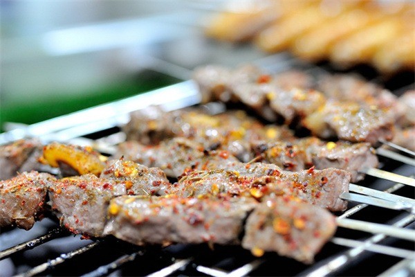白頭山串烤燒肉專門(mén)店加盟