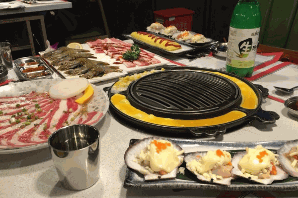 硅卡咕火山韓式烤肉加盟