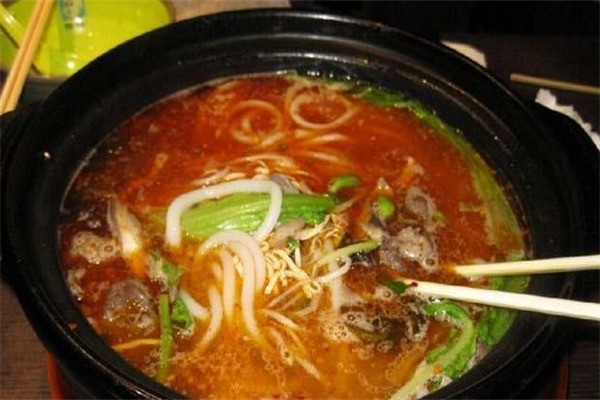 香滿(mǎn)屋專(zhuān)業(yè)米線坊加盟
