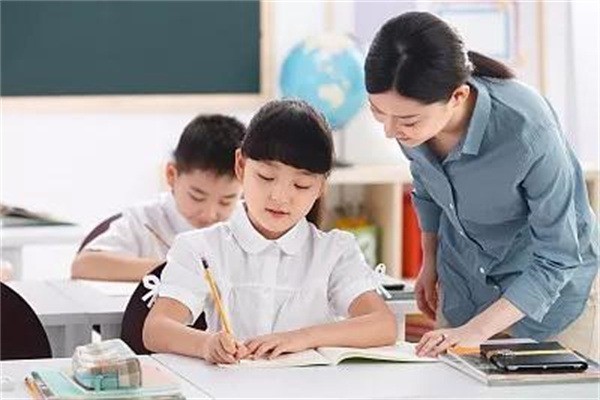 達博教育