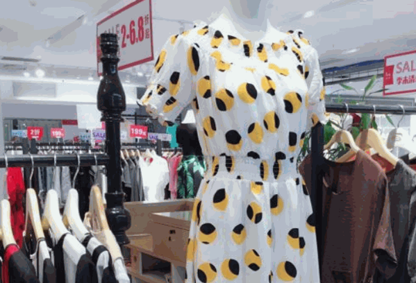 想像女裝