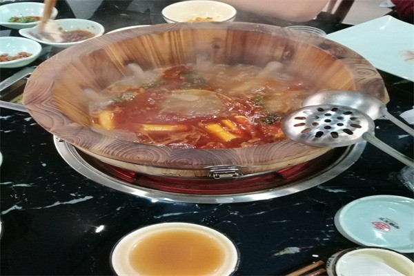 九孔魚(yú)火鍋店加盟