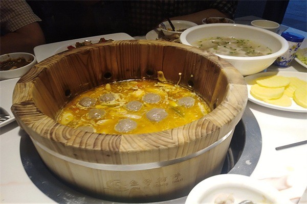九孔魚(yú)火鍋店加盟