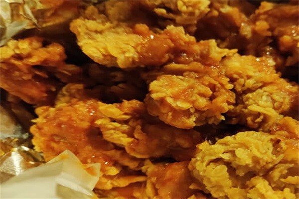 貢食代37味炸雞加盟