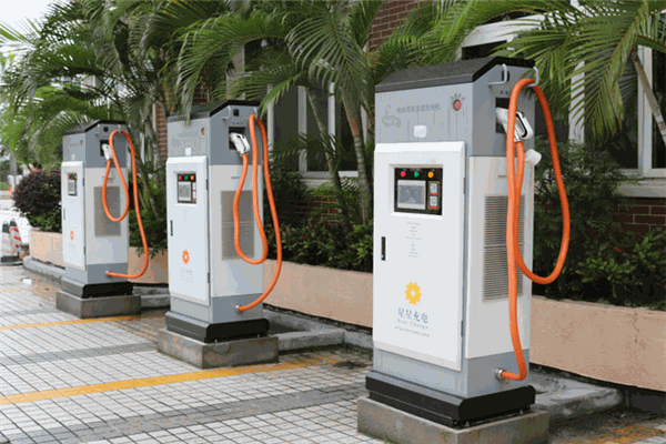 速易充汽車(chē)充電站加盟