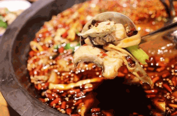 重慶黑豆花魚火鍋