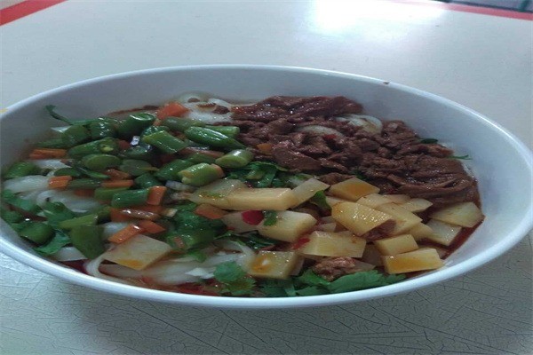 張金陽雞湯刀削面加盟