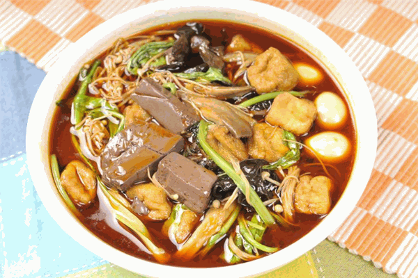 甄萌麻辣燙加盟