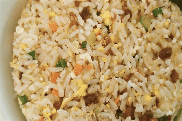 佳味佳易拉罐茶油炒飯