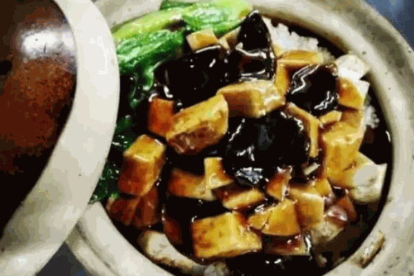 盈香煲仔飯加盟